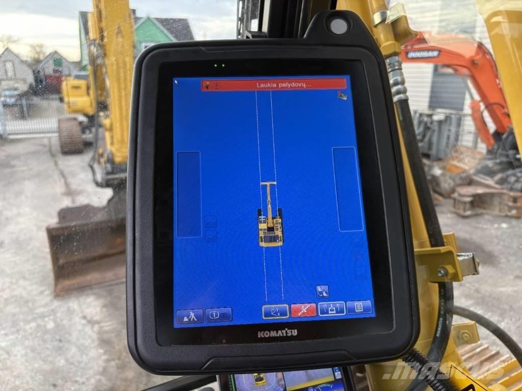 Komatsu PC210LCi-11 履带挖掘机