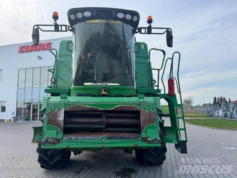 John Deere T 550 联合收割机