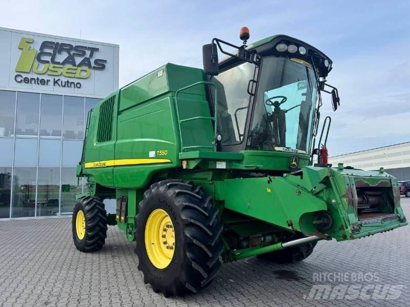 John Deere T 550 联合收割机