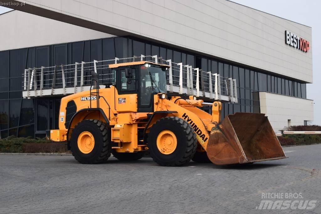 Hyundai HL 965 轮式装载机