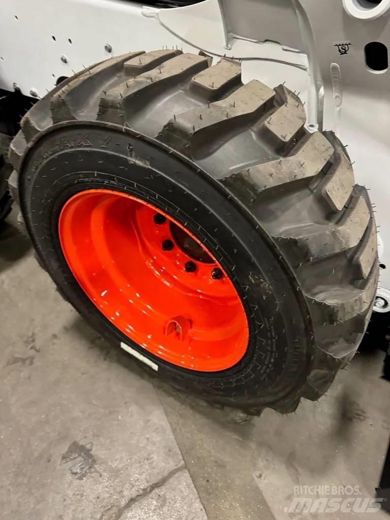 Bobcat S 595 滑移装载机