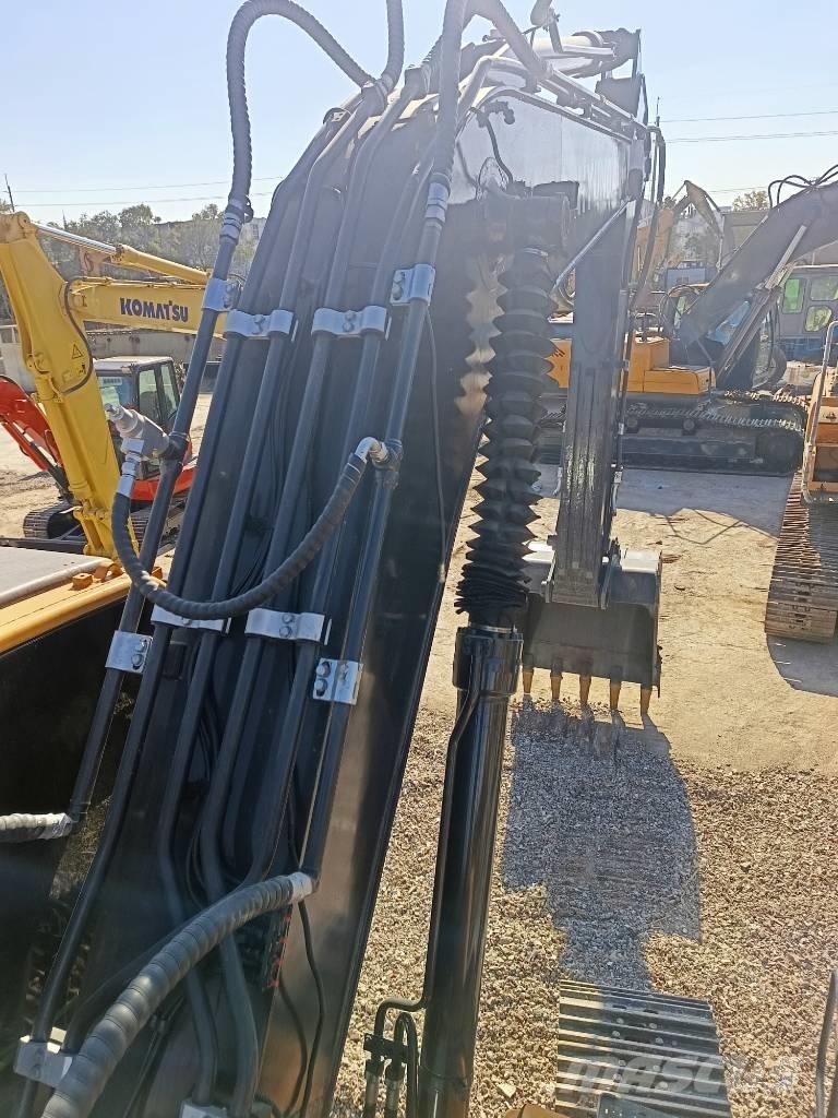 Hyundai 220LC-9s 履带挖掘机