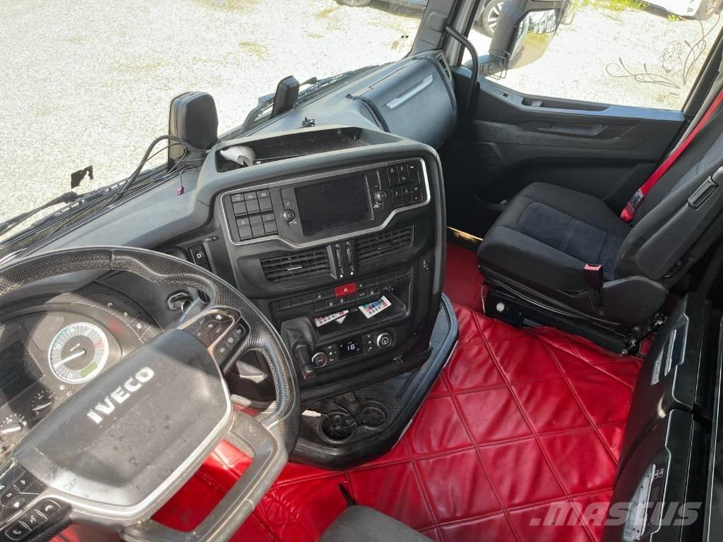 Iveco S-Way 570 牵引车