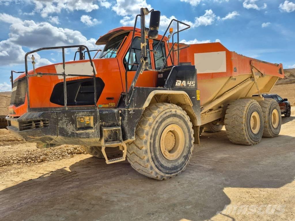 Doosan DA 45 铰接式自卸车