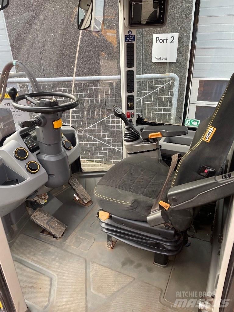 JCB 427HT 轮式装载机
