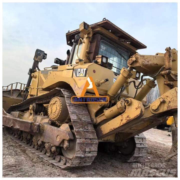 CAT D8T bulldozers 履带式推土机