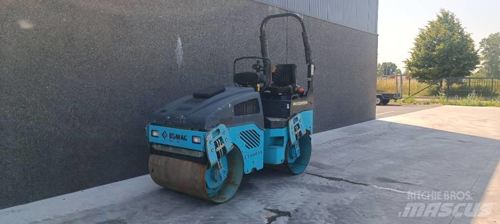 Bomag BW 100 AD-4 双轮压路机