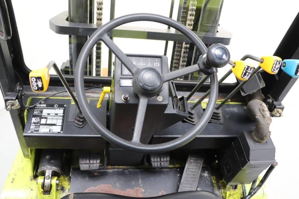 Clark GPX 40 天然气叉车