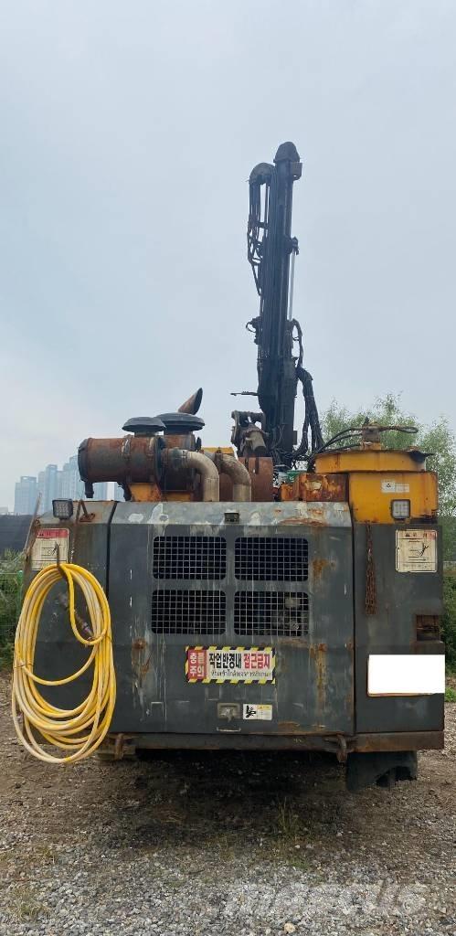 Junjin JD 1400 E 小型钻机