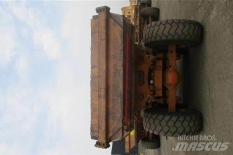 Bell B30D 铰接式自卸车