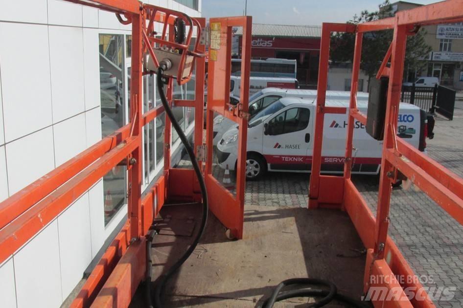 JLG 180-12 剪叉式升降机