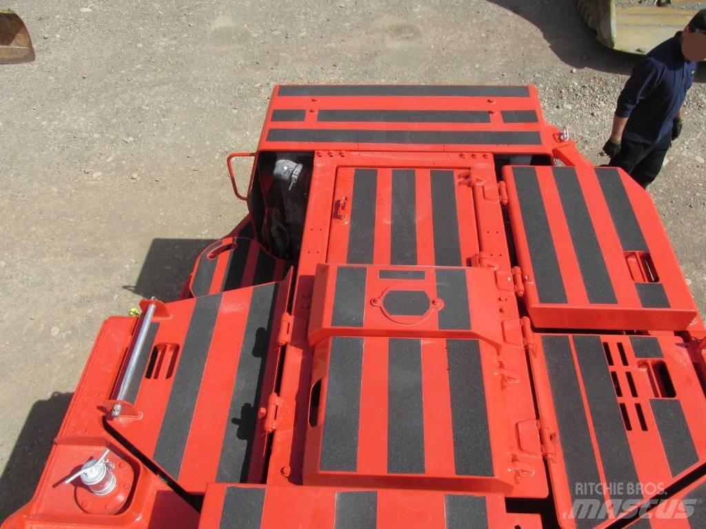 Sandvik LH410 地下装载机