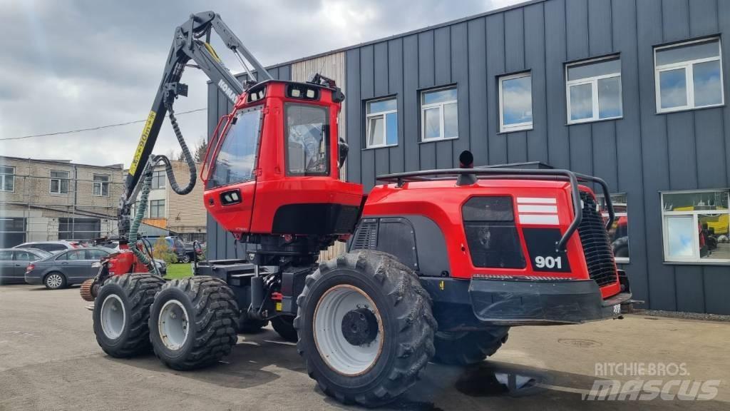 Komatsu 901 收割机