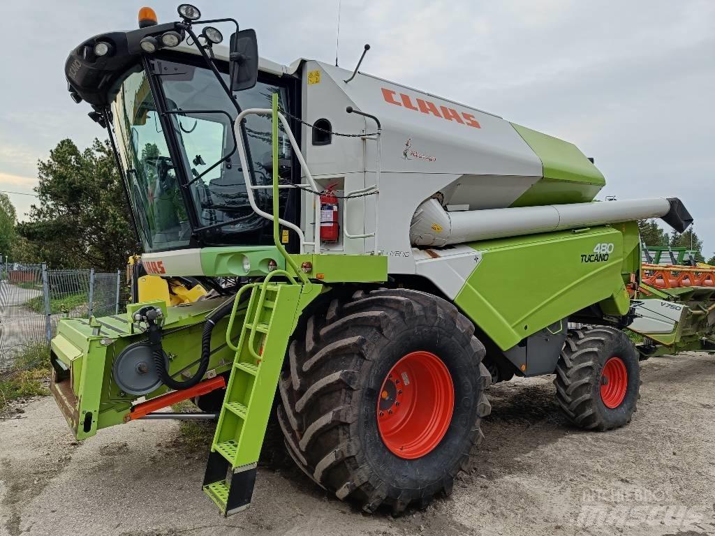 CLAAS Tucano 480 联合收割机