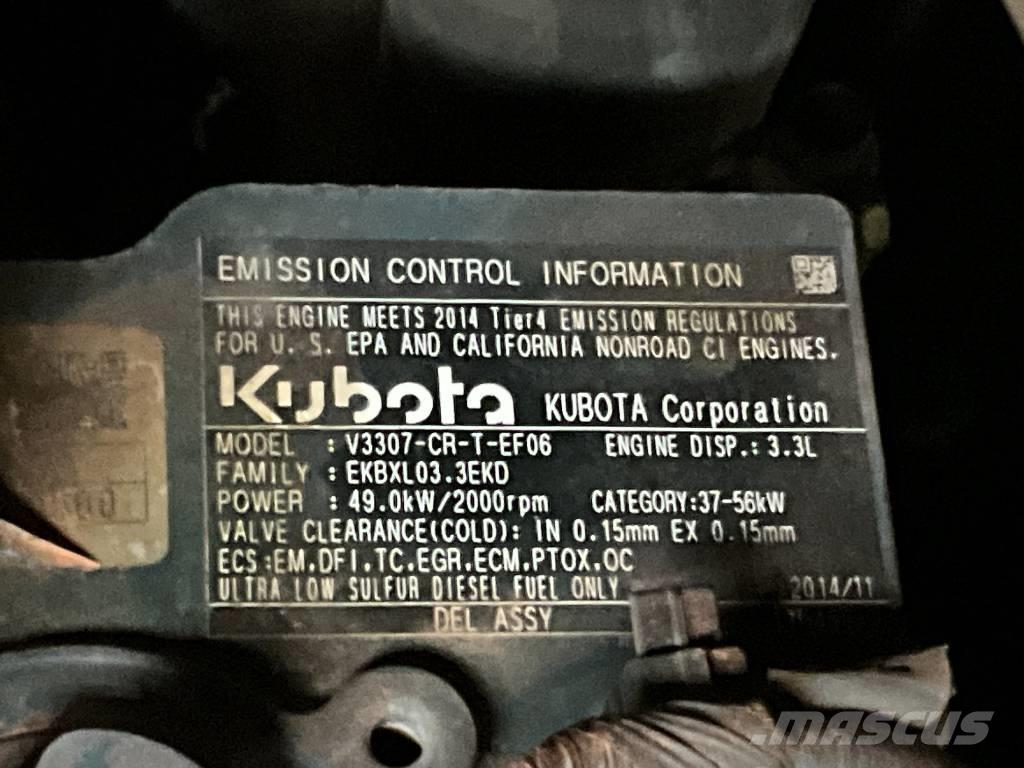 Kubota KX 080-4 中型挖掘机