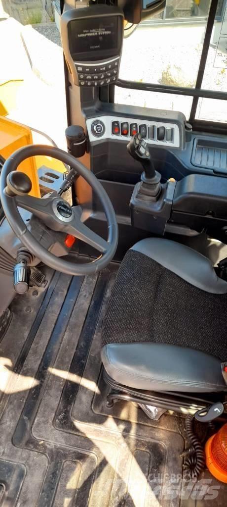 Hyundai HL 975 轮式装载机