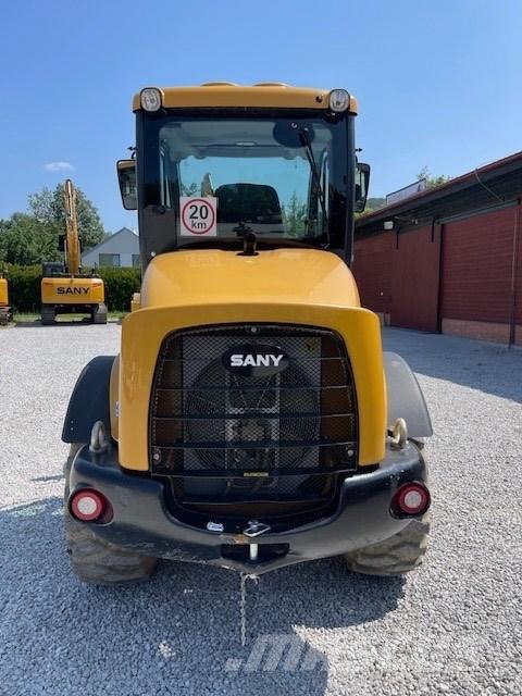 Sany SW 105 轮式装载机