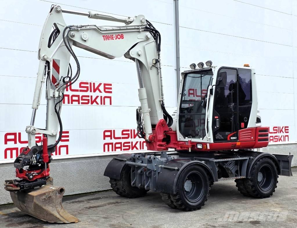 Takeuchi TB 295 W 轮式挖掘机