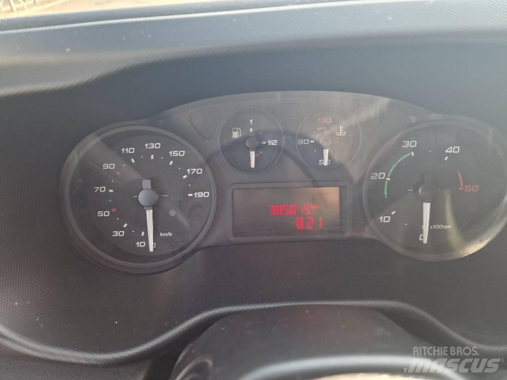 Iveco Daily 35 S11 大型面包车