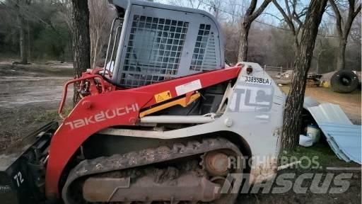 Takeuchi TL8 滑移装载机
