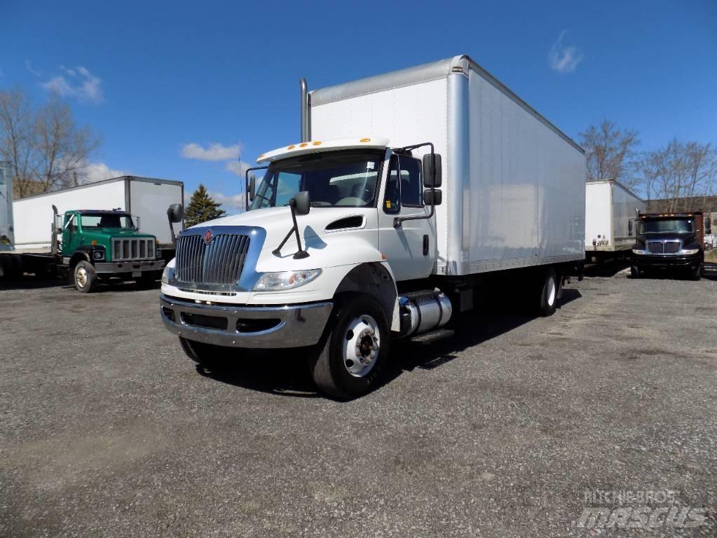 International 4300 厢式货车