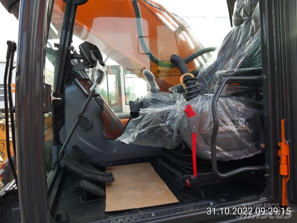 Doosan DX 300 NLC-7 履带挖掘机