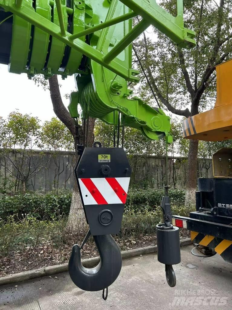 Zoomlion ZTC 700 V 全地面起重机︳移动式起重机