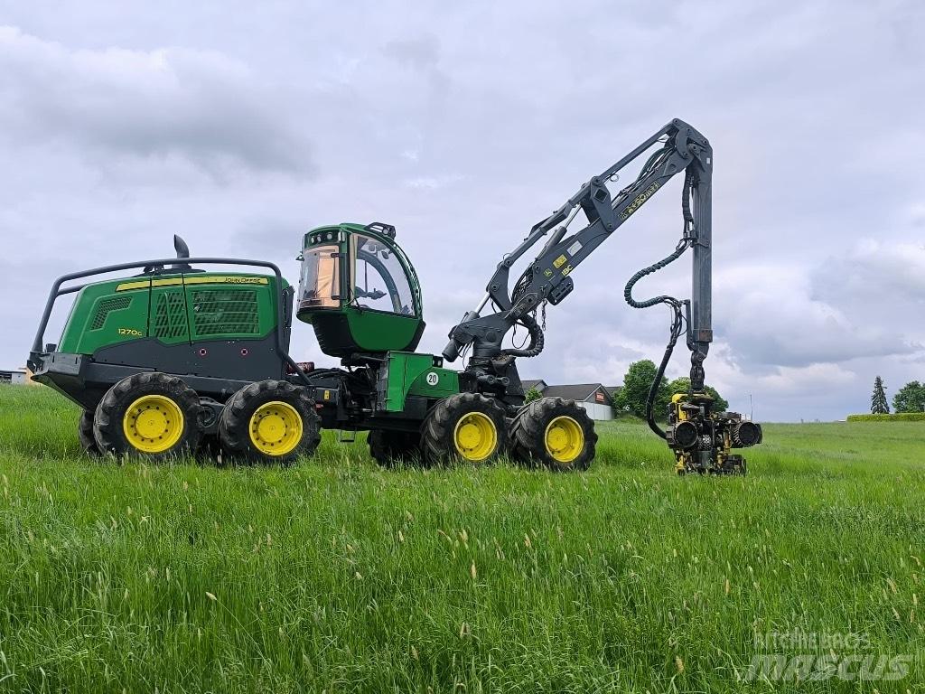John Deere 1270G 8WD 收割机