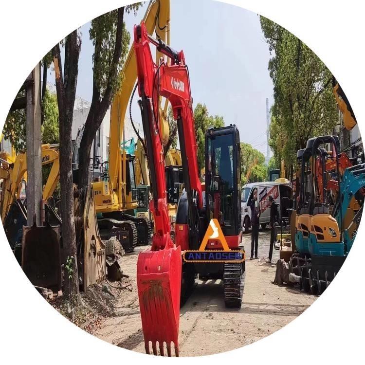 Kubota KX 183 中型挖掘机