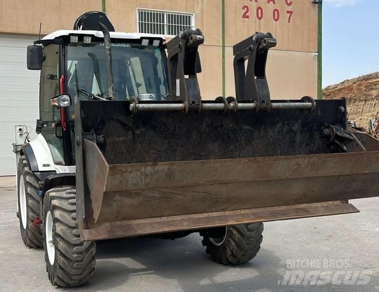 Hidromek HMK 102 B 反铲装载机