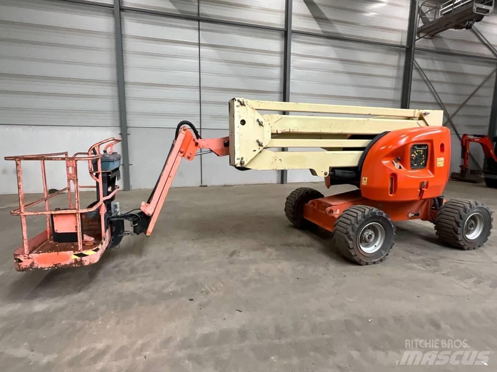 JLG 450 AJ 曲臂高空工作平台