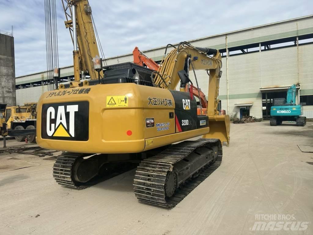 CAT 320 D 履带挖掘机