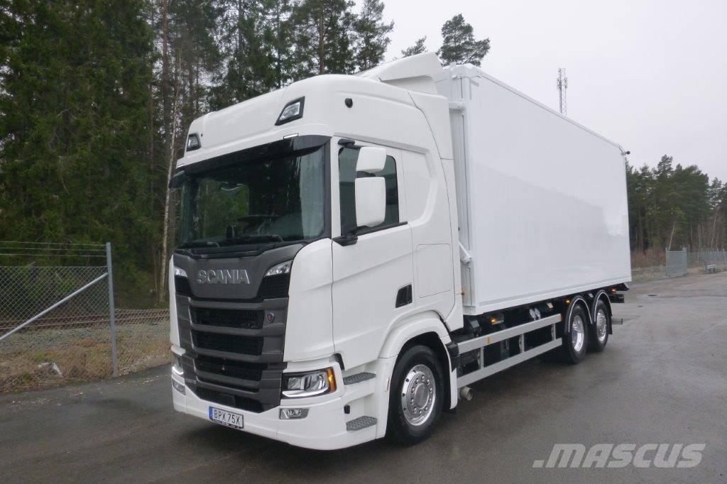 Scania R560 LB6x2*4 碎木车