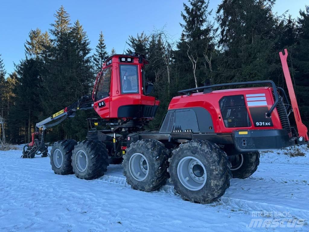 Komatsu 931 XC 收割机