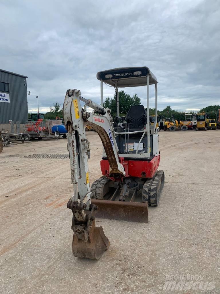 Takeuchi TB 215 R 小型挖掘机