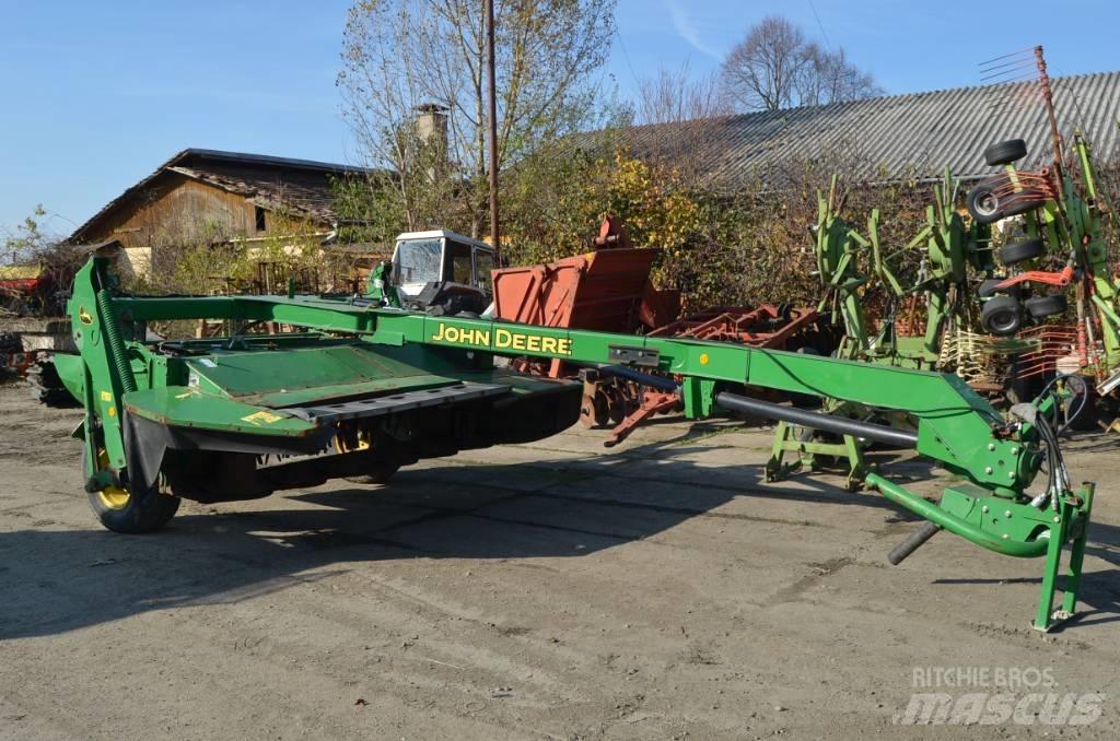 John Deere 530 割草机