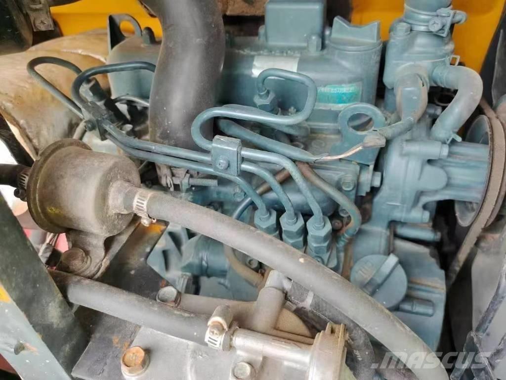 Kubota U 20 小型挖掘机