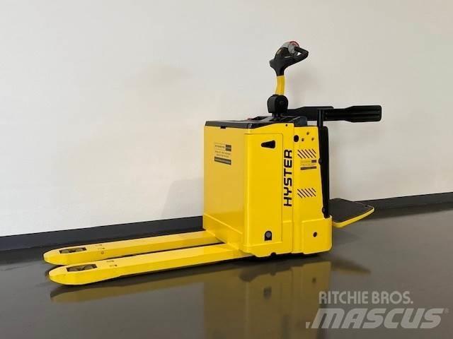 Hyster P2.0S FBW 手摇升降机