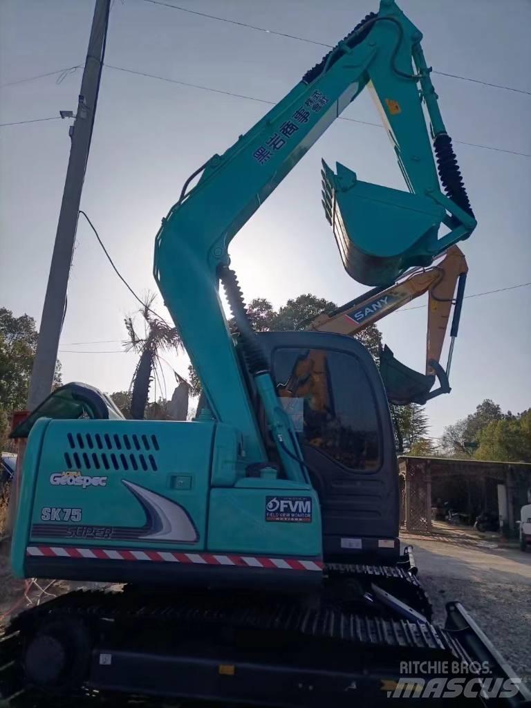 Kobelco SK 75 中型挖掘机