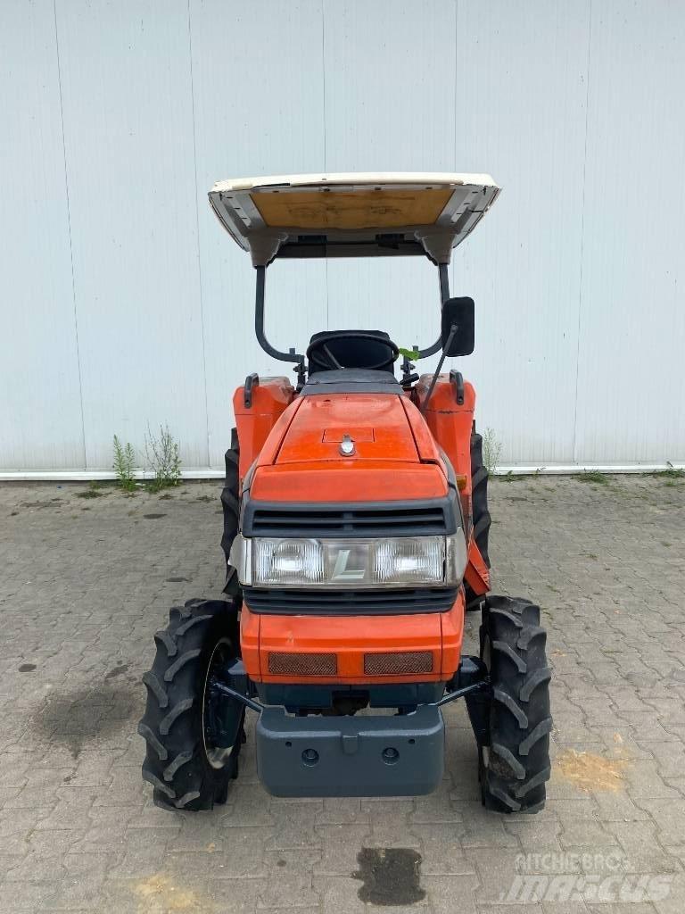 Kubota GL241 小型拖拉机