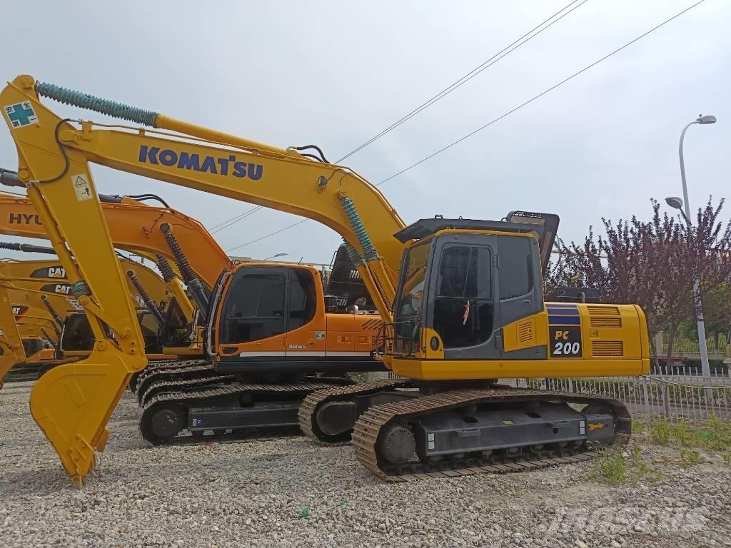 Komatsu PC 200 履带挖掘机