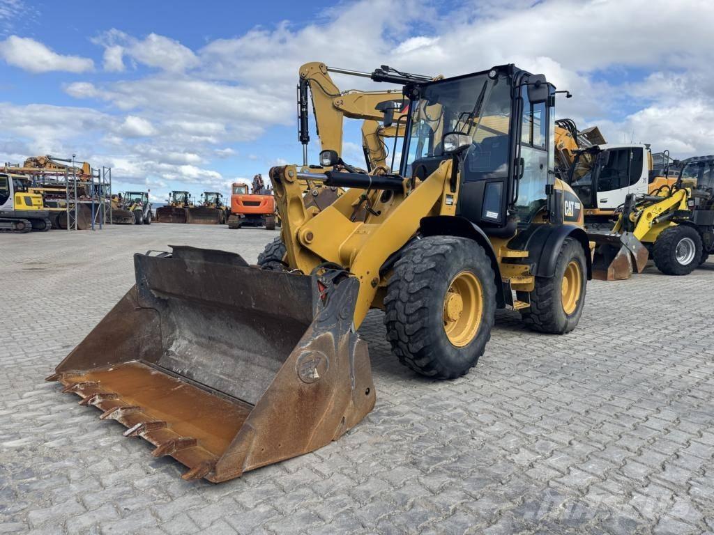CAT 908M 轮式装载机