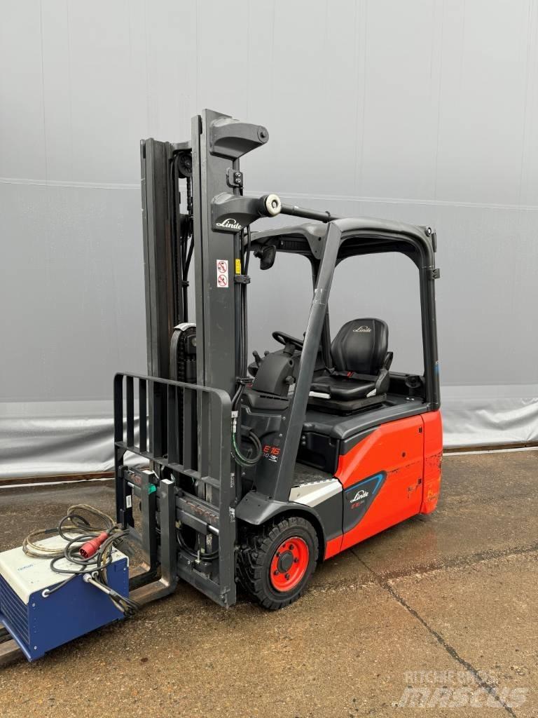 Linde E16-02 电动叉车