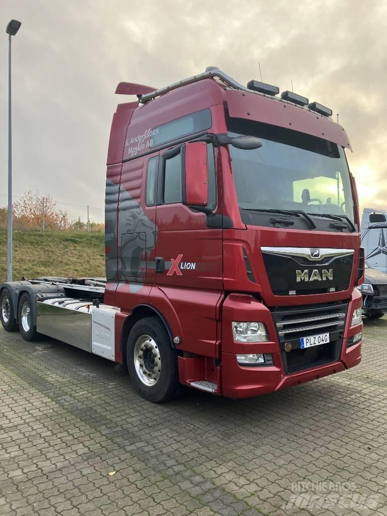 MAN TGX 26.510 工程吊钩车