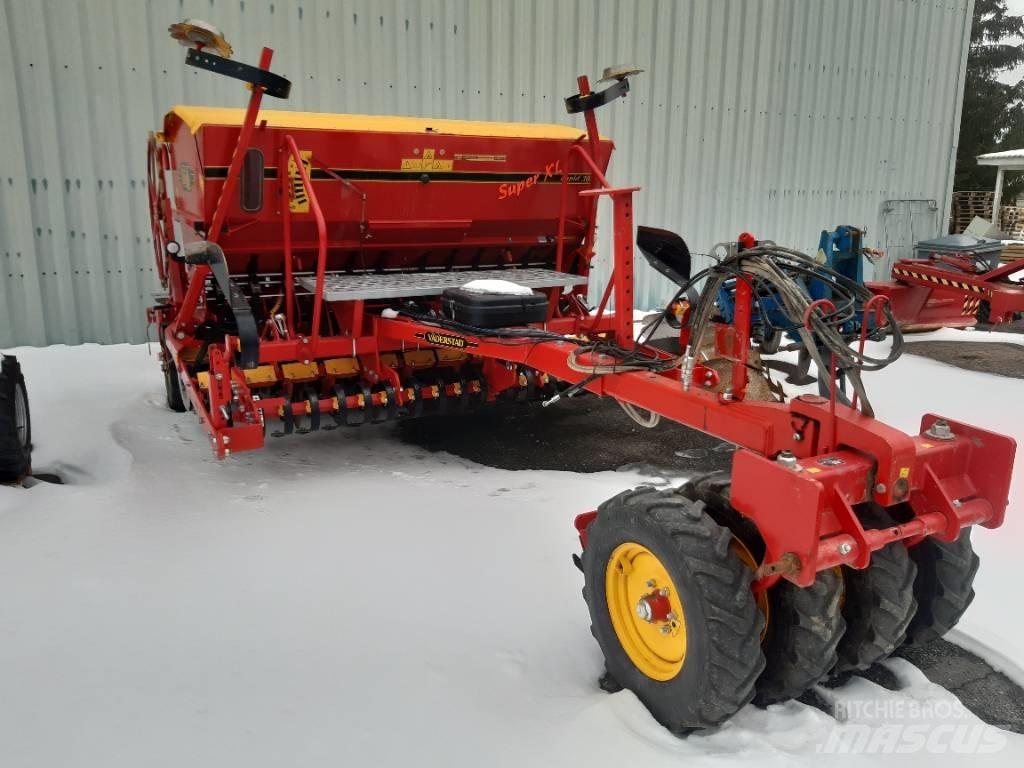 Väderstad Rapid 300C 多功能条播机
