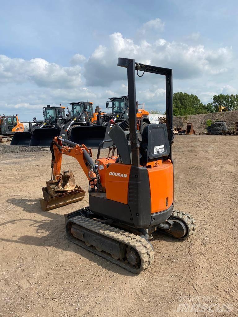 Doosan DX 10 Z 小型挖掘机