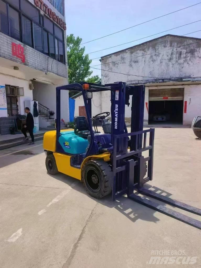 Komatsu FD 30 柴油叉车