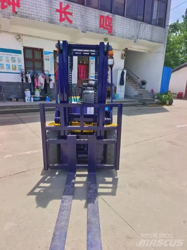 Komatsu FD 30 柴油叉车