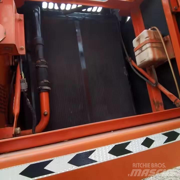 Doosan DH200LC-7 履带挖掘机