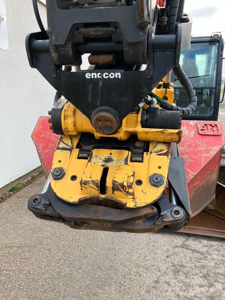 Kubota KX 080-4 中型挖掘机